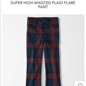 ISO these AE high waisted plaid flare in 2 or 4